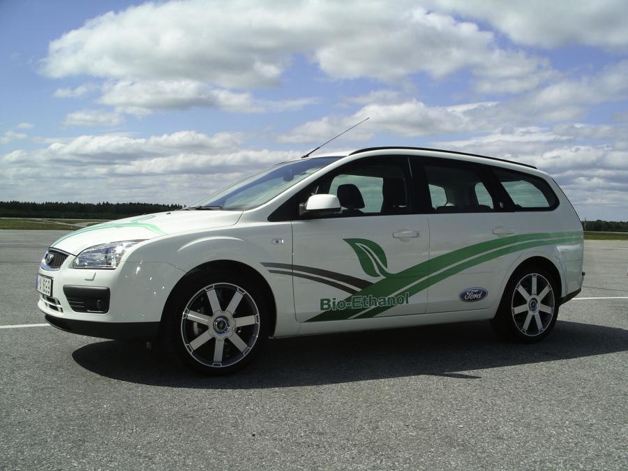  Ford Focus Wagon 2005 года  (фото 22 из 40)